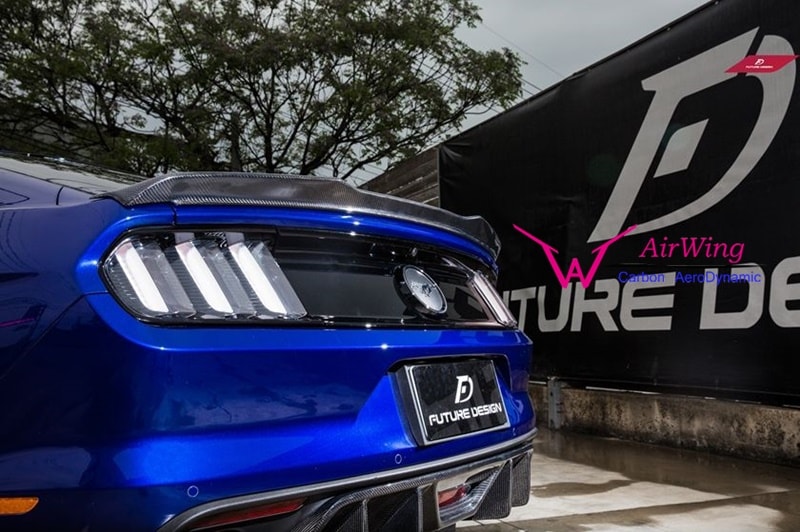 Mustang - VORSTEINER style Carbon Trunk Spoiler 01